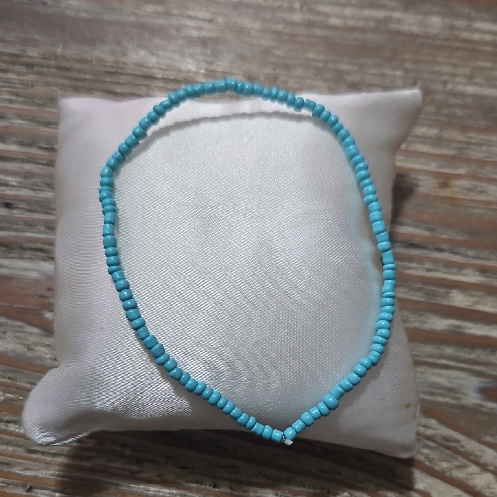 Turquoise Beaded Necklace